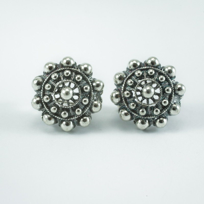 Pendientes botón charro en plata 005-D/OMEGA | 25,57 € | Botón Charro